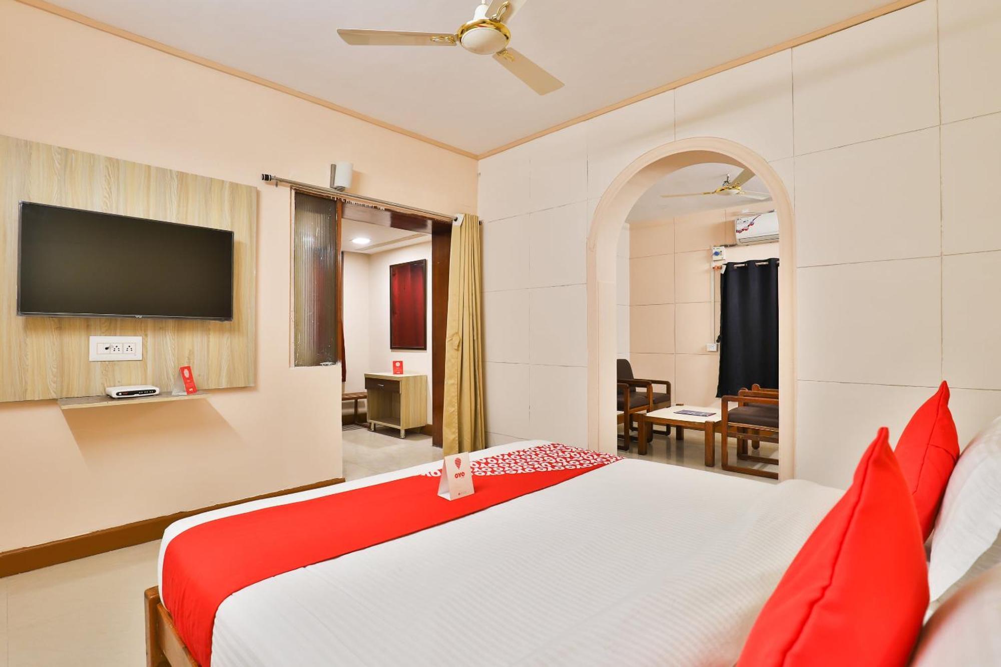 Hotel O Utsav Vadodara Exterior photo