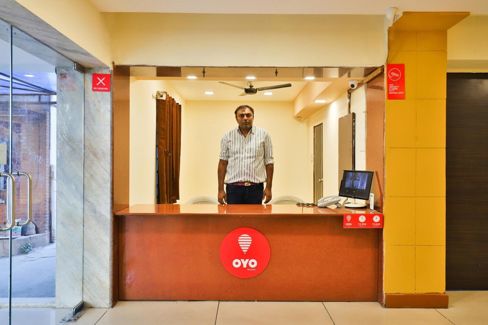 Hotel O Utsav Vadodara Exterior photo